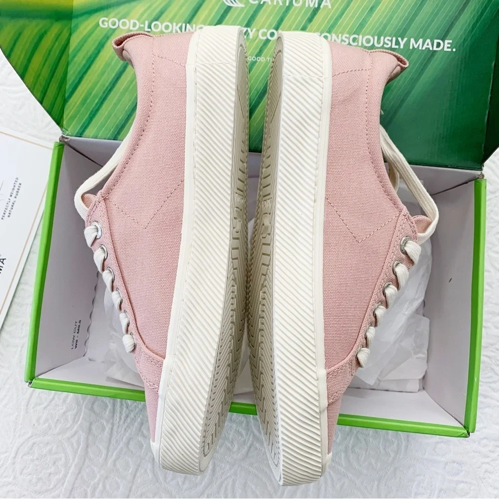 Cariuma OCA Low Canvas Sneaker, Rose (M's 9, W's 10.5)‎